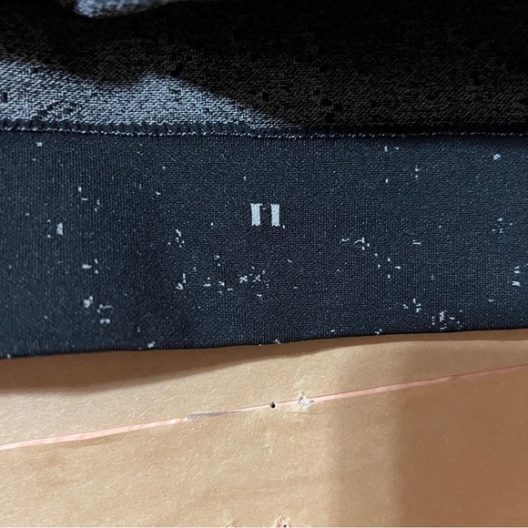 Lululemon | Rest Less Cropped 1/2 Zip Pullover Top Herringbone Fade Black Size 6 - Picture 7 of 10